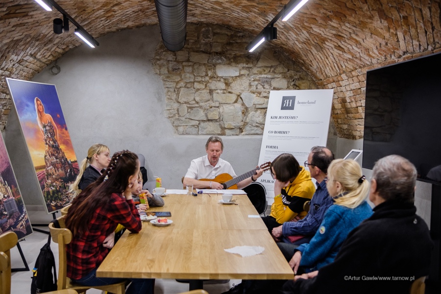 kawiarenka dla sąsiadów z Ukrainy - Wałowa 25